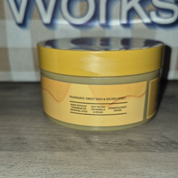 Bath & Body Works Honeycomb and Coco Shea Trio - Picture 8 of 9